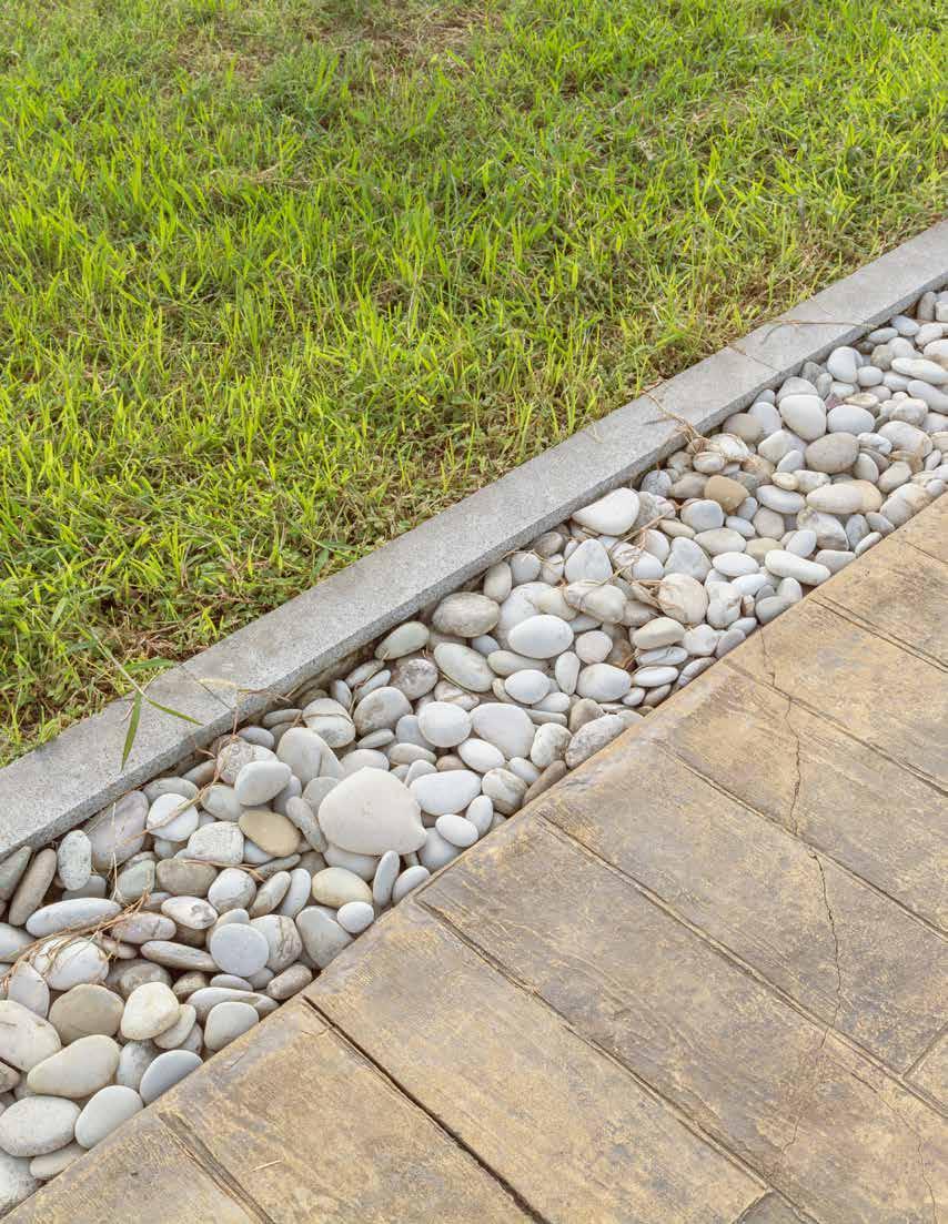 THE PROS AND CONS OF A PAVER DRIVEWAY Advantages Value A paver driveway is regarded as an added value to any home. Anything that adds curb appeal, can increase the value of your home.