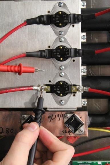 Primary Voltage Secondary Voltage (±5%) 380 207 415 221 440 214 480 234 575 206 600 215 Note: The secondary voltage listed in the transformer is based the transformer being used at full capacity.