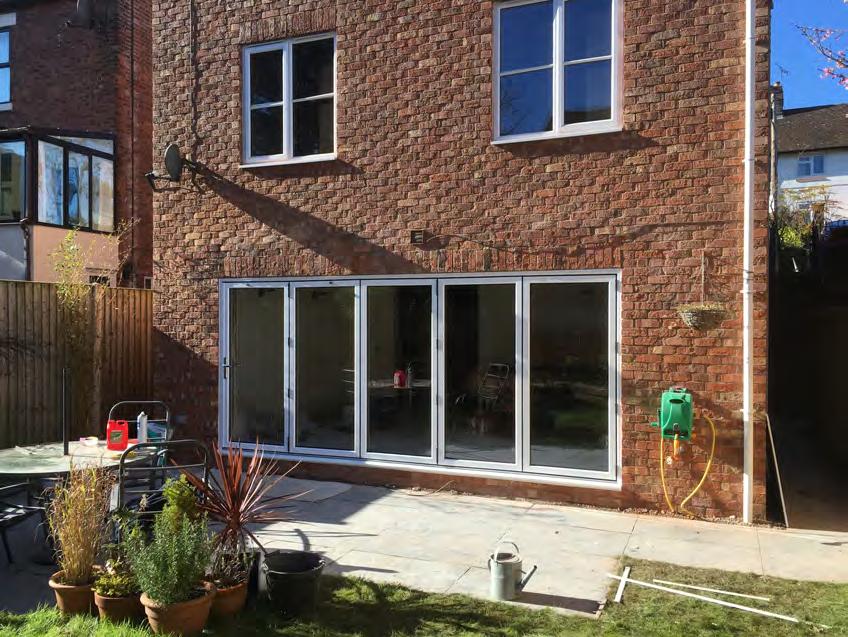 Aluminium Bi-Folding Doors 3 Aluminium Bi-Folding Doors Aluminium, a genuine long life product Open entire facades in your home and make the most out of an attractive garden or outside area with our