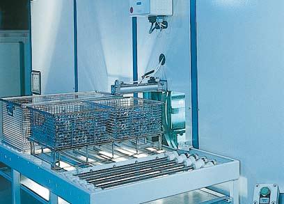 Equipment and Process Cleaning and drying process in a vacuum-proof work chamber Work chamber is fed from the front, manually or automatically Automatic work chamber door locking Rotation and
