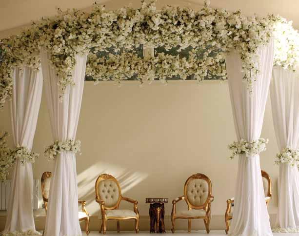 with Tie Backs Blossom Ring with Fairy Lights White Leafy Chandelier All options include: x1 Cream &
