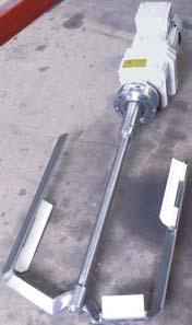 Helibloc Agitator mounted horizontally on a flange.