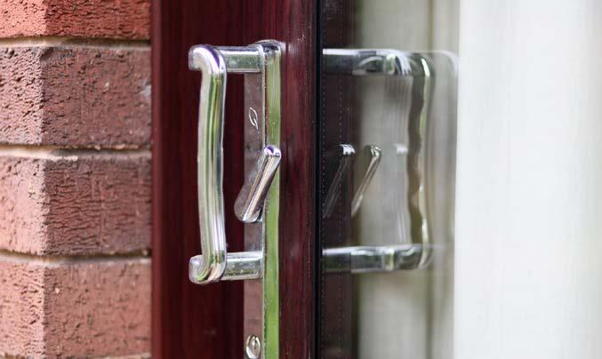 Patio doors Liniar patio doors are fitted with its patented integral high security ModLok locking mechanism, featuring a multi-point locking system and shoot-bolts with integral
