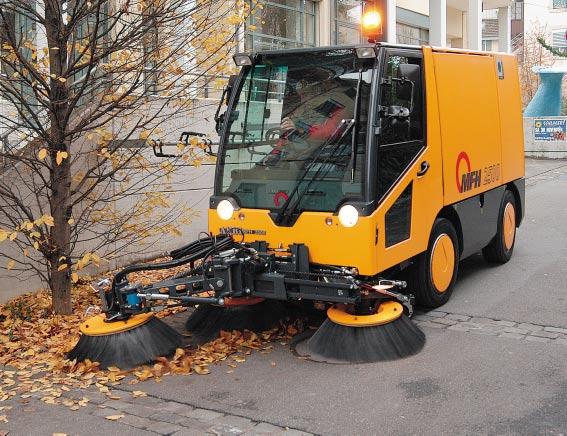 Aebi MFH 2500: Get your own back on dirt. The Aebi MFH 2500 represents the latest generation in road-sweeping machines, allowing greater efficiency.