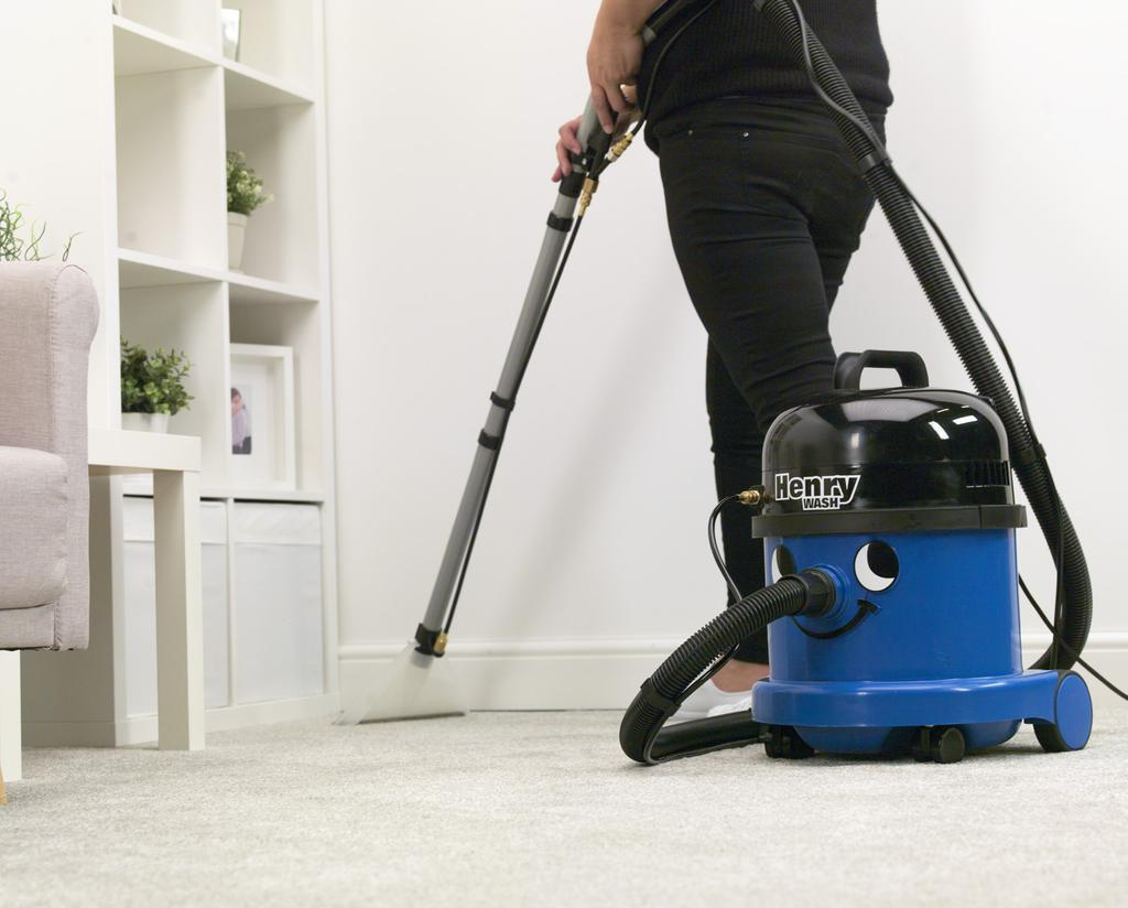 Great Features MAKE CARPET CLEANING EASY Great Features Cleaning your carpets