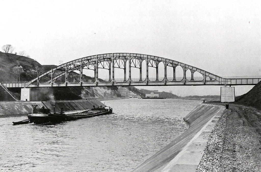 Vierendeel truss bridge, Albert Canal,