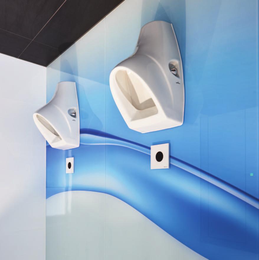 The completely flush-mounted front of the non-contact WC partition wall is particularly easy to clean, thereby optimally assisting with hygiene in the touch-free bathroom.