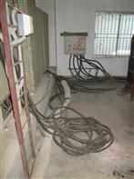 23 Mar 2014 Electrical wiring and conduit is properly supported. Non-Compliance Level: 1 Cabling in substation is laid on floor without protection.