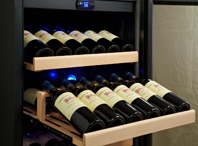 PREMIUM WINE REFRIGERATORS At KingsBottle, we know and appreciate all that goes into making a fine bottle of wine. We also know that improper storage can ruin any bottle.