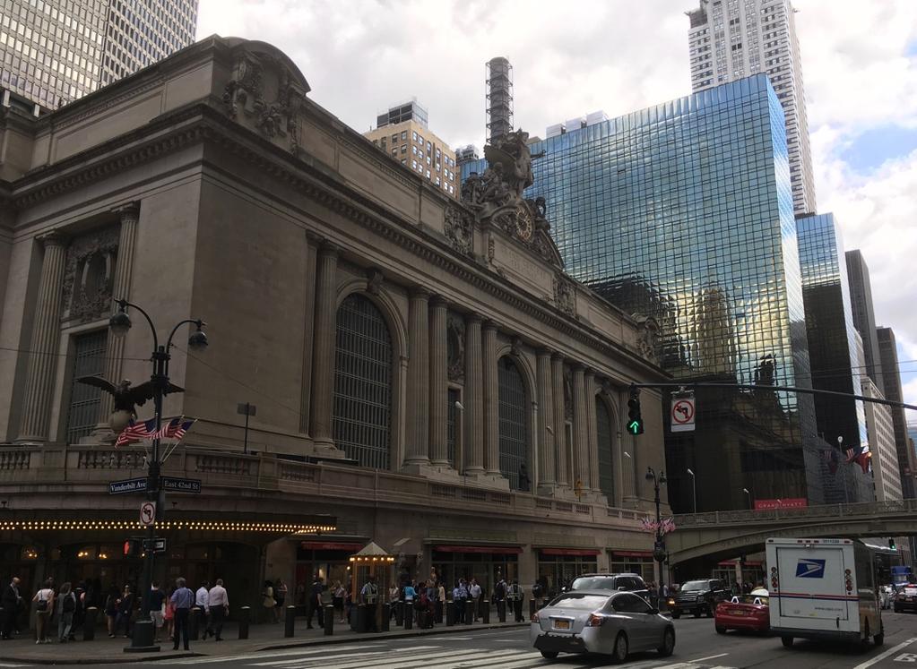 Learning Places Fall 2016 SITE REPORT #1 Grand Central Terminal Street view of Grand Central Terminal Victor Ramirez 09.19.
