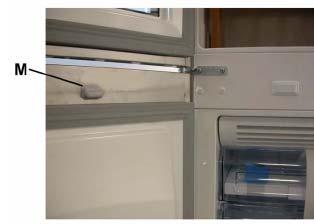 22 Service Manual 8.2.2 Magnet for the freezer door switch The solenoid switch for monitoring the freezer door is located in the middle cross bar.