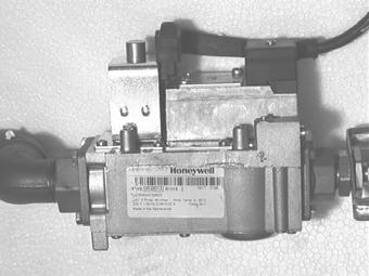 Operating gas valve The main operating quick opening gas valve is powered through the thermostat and safety controls.