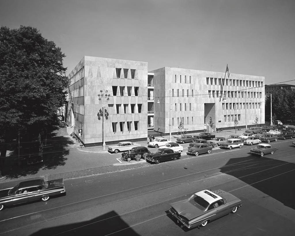 MSc1 American Embassy Nol Hermkens Code AR1AR011 Credits 12 ECTS Location Den Haag From fortress to public building Adapting 20 C Heritage In 1959 the embassy, designed by Marcel Breuer, was built at
