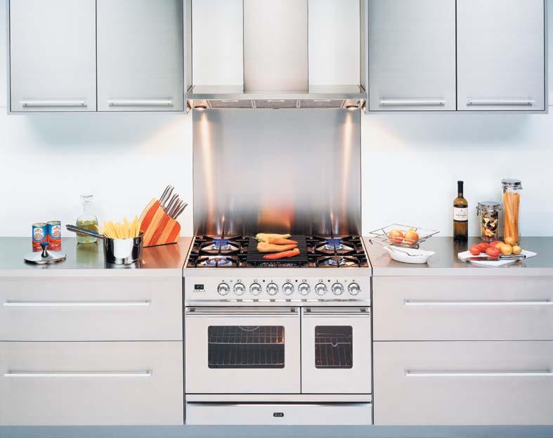QUADRA - PDW 90 Series 90cm freestanding Double ovens SPOILT FOR cooking options cm freestanding oven MAXIMUM OVEN CAPACITY, MINIMUM FOOTPRINT QUADRA - PW Series An oven that allows you to cook