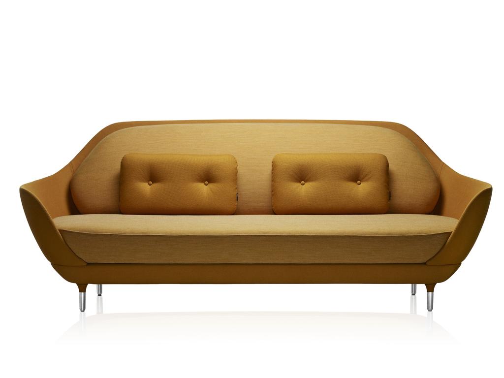 FAVN FAVN is a sofa designed by Jaime Hayón for Fritz Hansen.