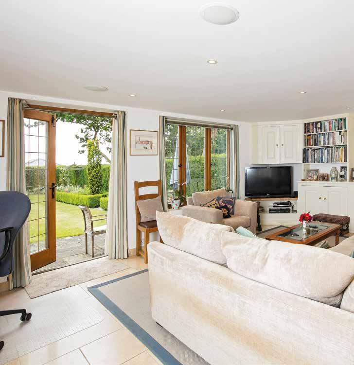 In a peaceful location, Lighthorne Rough is the principal yet very private part of a large country house situated between the sought after villages of Lighthorne and Moreton Morrell which has a