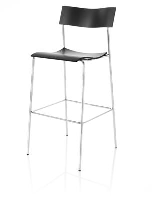 CAMPUS SETS AN INTERNATIONAL STANDARD Following the success of the Campus chair, the designers, Johannes Foersom & Peter Hiort-Lorenzen, developed a barstool version to be able to provide a holistic
