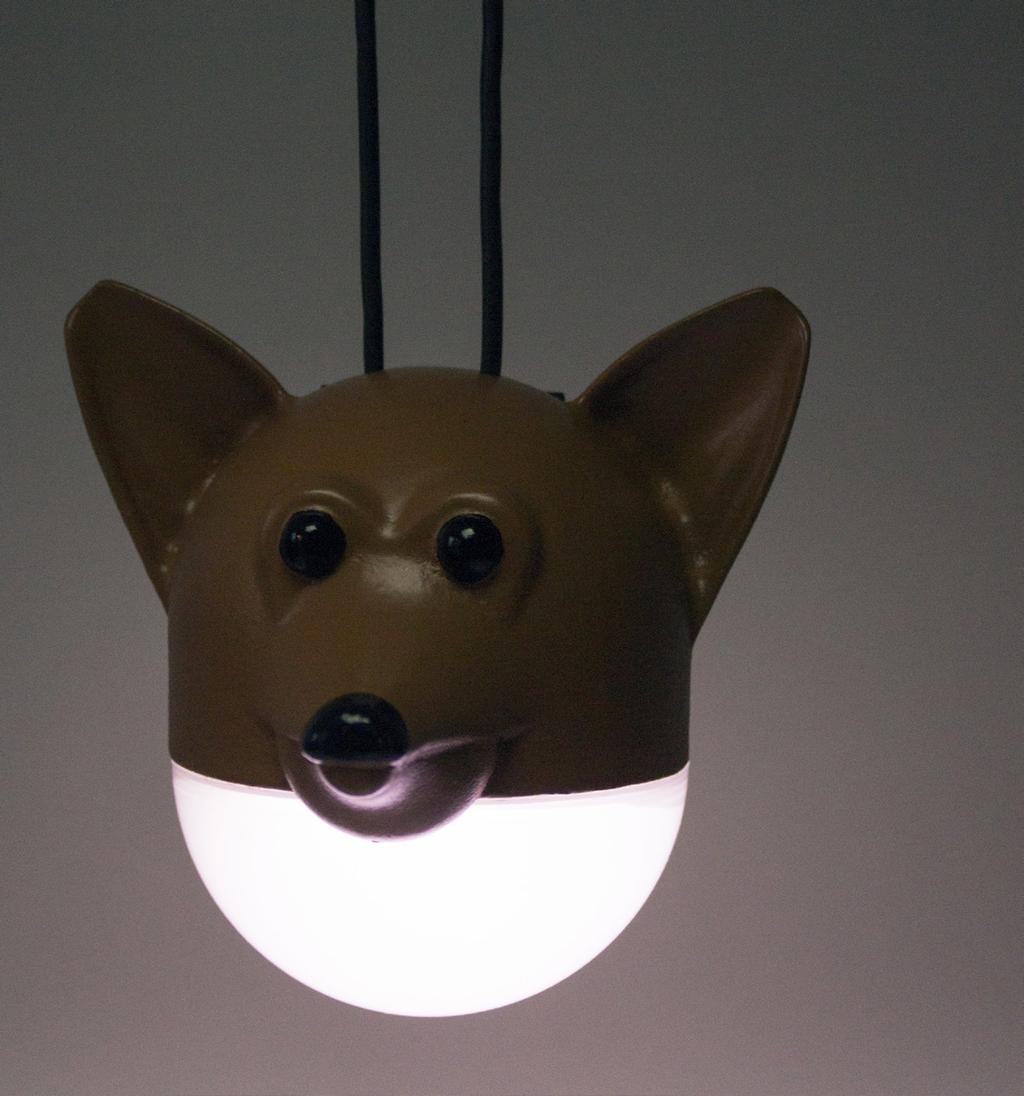 Foxie 2015 EXPERIENCE / Collaboration with Philips Foxie is a small luminaire that teenagers can use for example when they go on a sleepover or a night with the family.