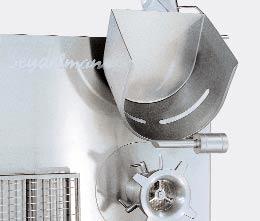 The outside cutting device produces exact uniform particle sizes of any material.