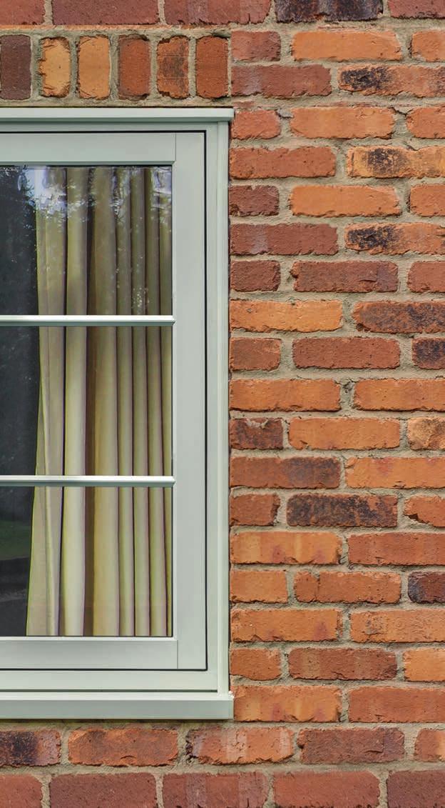 Our Casement windows cater for a diverse range of properties, combining a slim appearance with the luxury of a fully mechanical