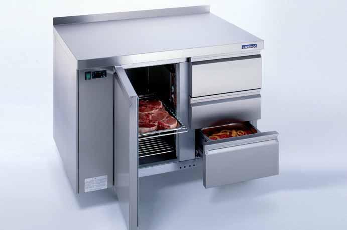 Option: Refrigerated and freezing counters with hinged doors with insulation glass, stainless steel frame and interior lighting Refrigerated and Freezing