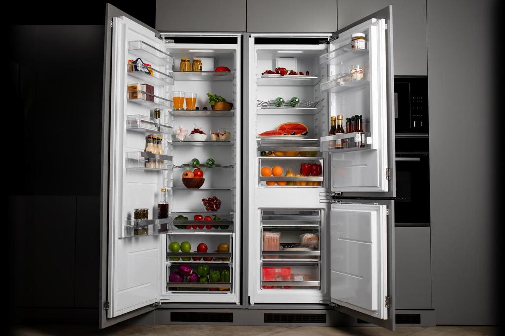 INTRODUCTION Discover the seamless minimalist look and the sophisticated technologies laden into the all new Nagold Azzano Built-in Refrigerators by Häfele, that elevate the look and performance of