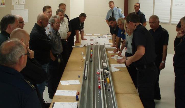 Bi-national tabletop exercisesat scenario workshop Conclusionon safety requirements The planned construction of the Fehmarnbelttunnel will fulfil