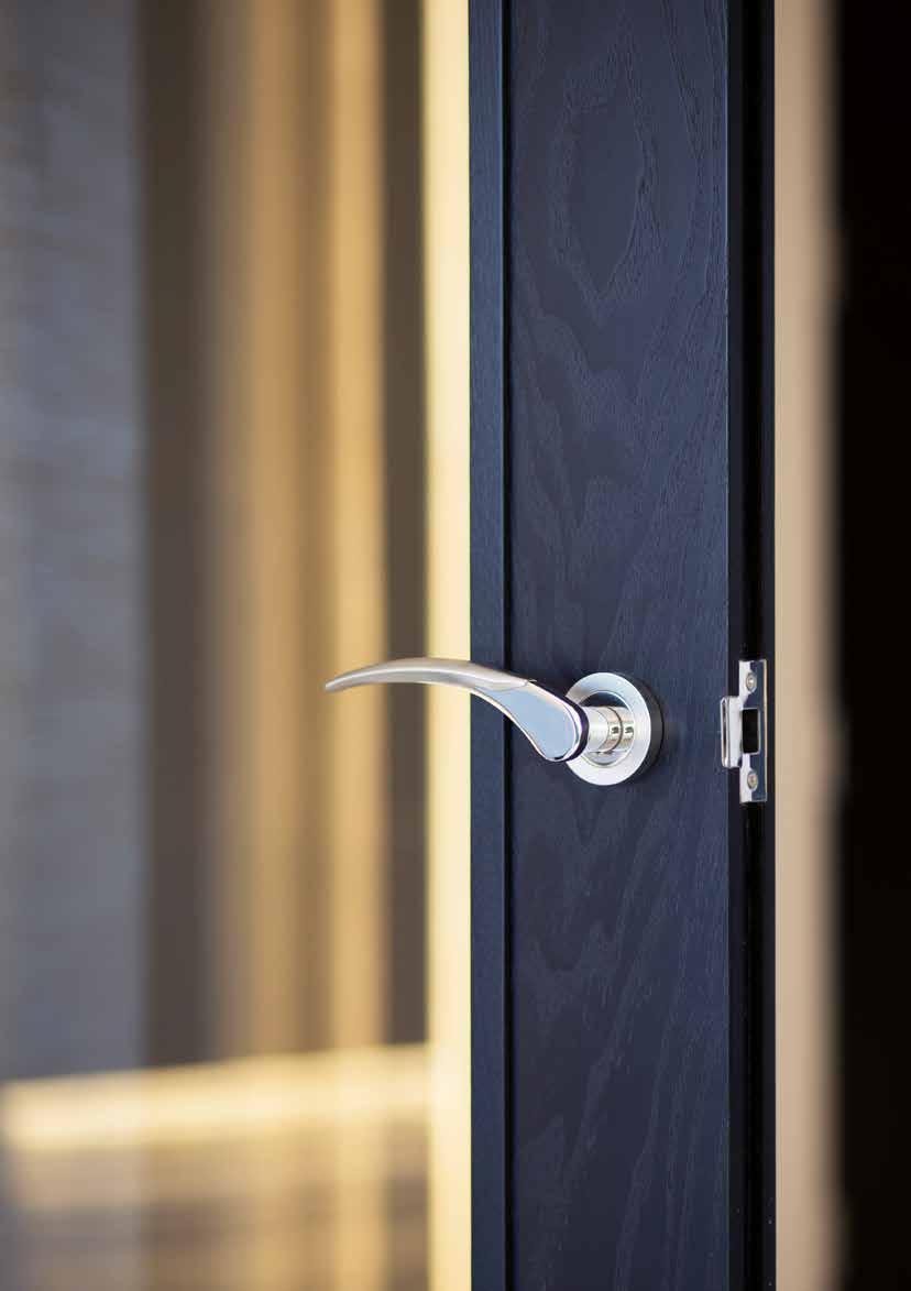 accommodate your choice. HINGES We offer a a range of hinge styles including concealed and lift-off options.