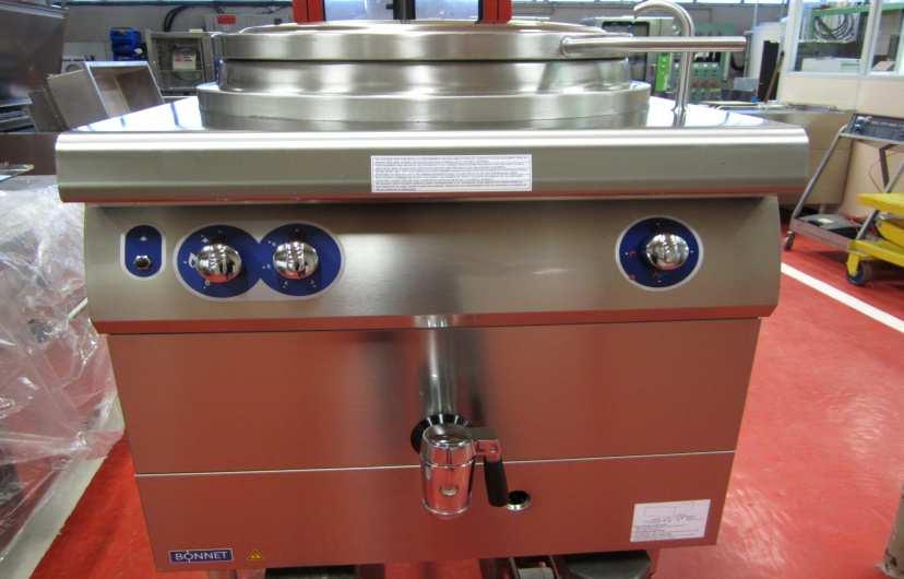 Opening the lower facia panel Unscrew the two screws under the facia Withdraw the facia Pilot thermocouple On bain marie boiling kettles: before changing the thermocouple check that: -
