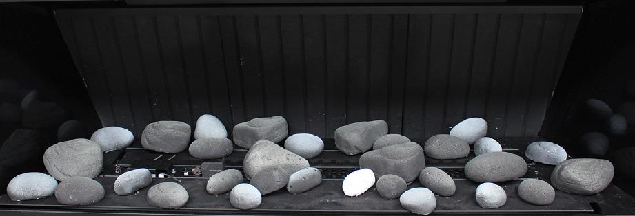 Place the light grey and hite stones (+) The five skinny stones (to dark grey, to light grey, one hite) ith the bottom cut