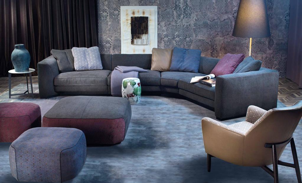 10 FRANKLIN The Franklin collection consists of fixed and modular in-line and corner sofas enhanced by a series of footstool.