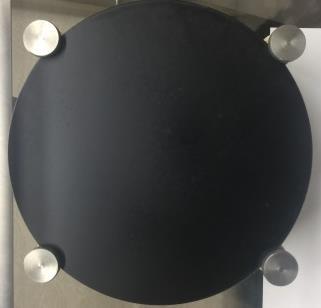 The front face of the glass discs were coated with a matte black paint to ensure a clear image with the thermal imaging camera.