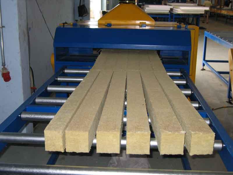 1.10.5 Mineral Wool Lamella Saw A saw is required to cut the mineral wool slab into lamellas prior to loading into the line.