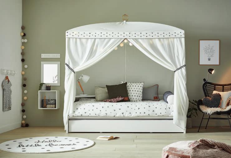 1 20. 1 1 1 1 1 1 1 1 SIMPLY DOTTIE... FOUR-POSTER BED / STANDARD SLATS H177 / 210 x W207 x D102: ART. 4634-10 CANOPY DOTTIE WITH CROWN H210 x W207 x D104: ART.