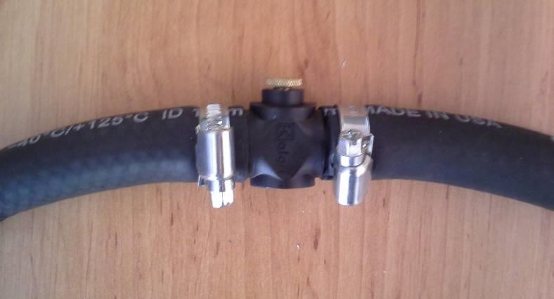 Install the air vent valve onto the hose (without the