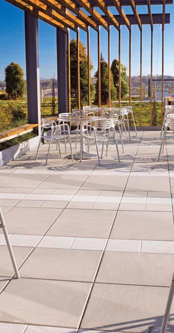 Working with green roof assemblies to provide environmental benefits and aesthetically appealing rooftop gardens, RockCurb can be used to separate green areas from hardscaped areas.