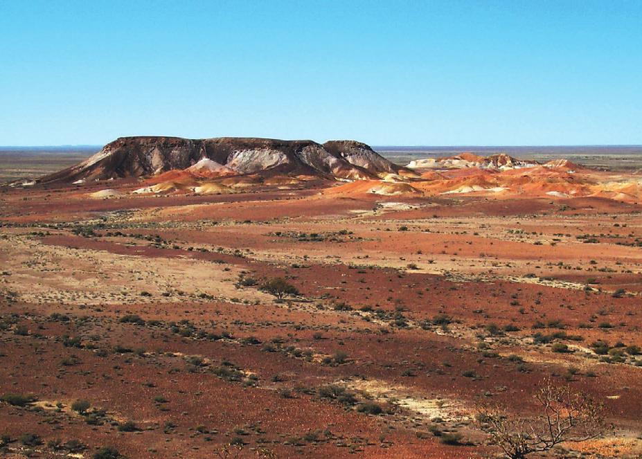 The flat-topped RSF and TSF would resemble natural mesas that occur in northern South Australia, which would tend to reduce their visual effect (see Plate.11).