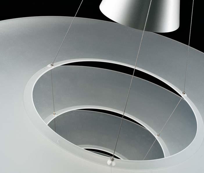 Enigma 825 emits a soft, comfortable and indirect light created from the shades diffusing the light source.