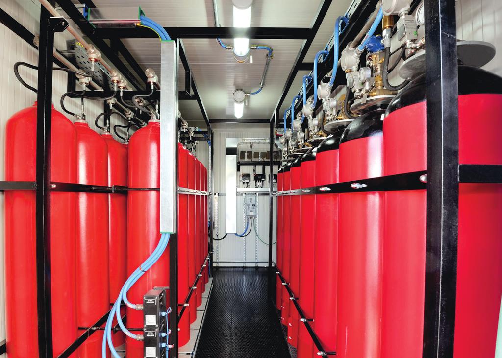 CLEAN AGENTS AND INERT GASES Clean agents: eco-friendly gases For fires at high risk of immediate propagation or located in confined spaces, Clean agents are an extremely efficient solution.