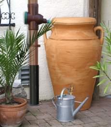 28 (500ltr) TERRA Terra is an imposing classic terracotta urn design and makes for a distinct garden feature with bold curved