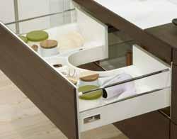It makes all the difference to have a clear overview and easy access to everything in the drawer.