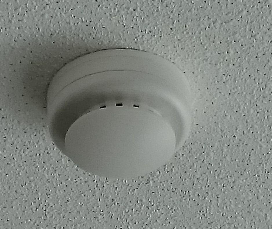 SMOKE DETECTOR Automatically triggers when