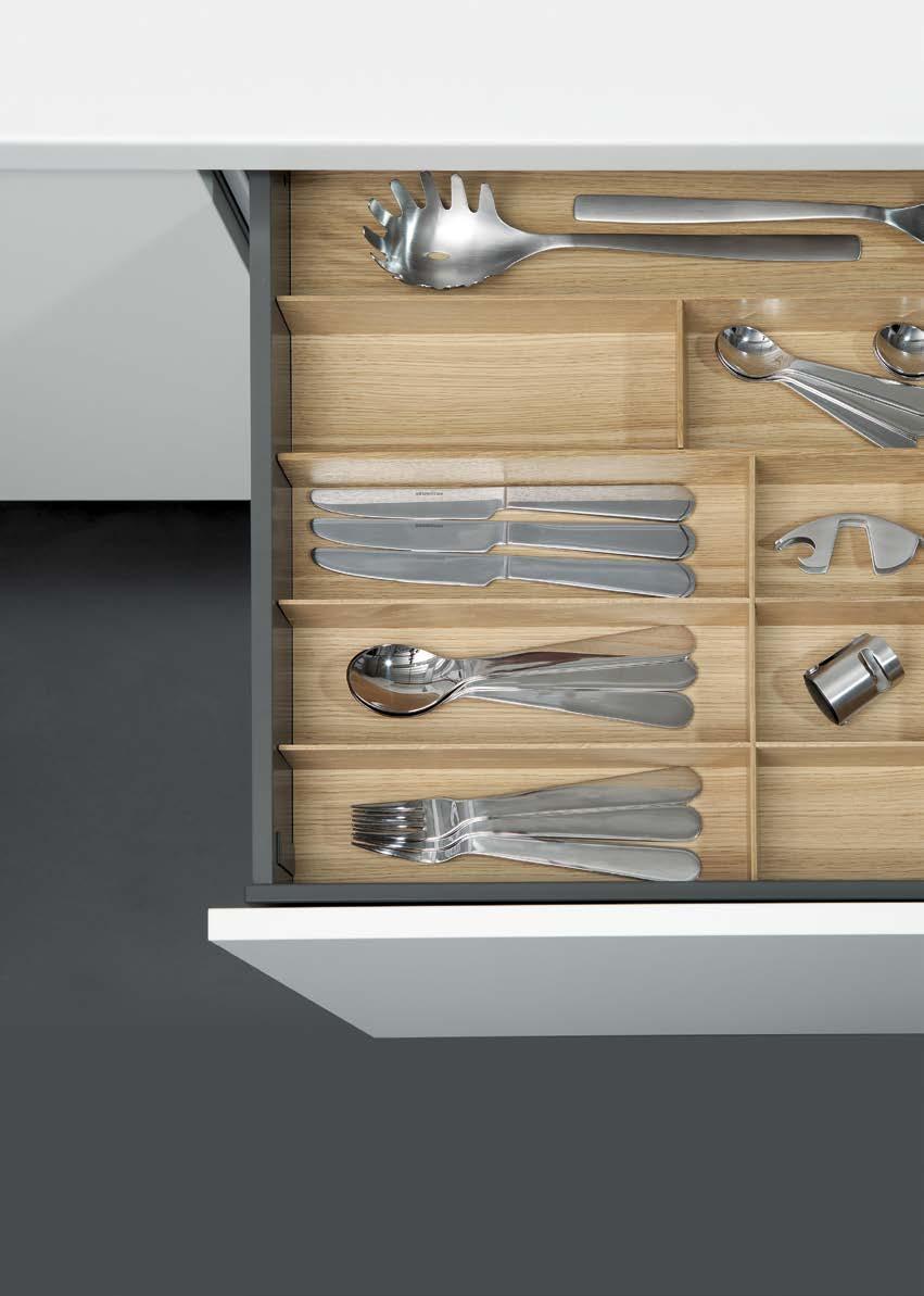 Interior design features next125 Primus Examples for interior equipment Drawer with kitchen roll Drawer with drip tray Drawer with knife block Easily accessible, immediately ready for use and