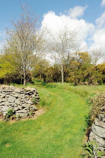 Gardens and Grounds The property is located in one of the most picturesque and secluded positions in the countryside, situated less than a mile from the centre of Saintfield, and enjoys stunning