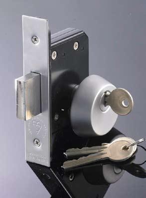 UK Standard lock range Cylinder dead lock BSDC BS EN3621:2007 60 SCP PB 1. Key withdraws dead bolt. 2. 30,000 Differs 3. Case 64mm or 76mm 4. Security escutcheons included. 5. 3 Keys Supplied.