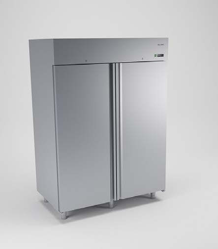30 31 STAINLESS REFRIGERATORS ELEKTRYCZNE AND ZERS REFRIGERATORS STANDARD ELEKTRYCZNE The stainless refrigerators and freezers are used to store products at lower temperatures.