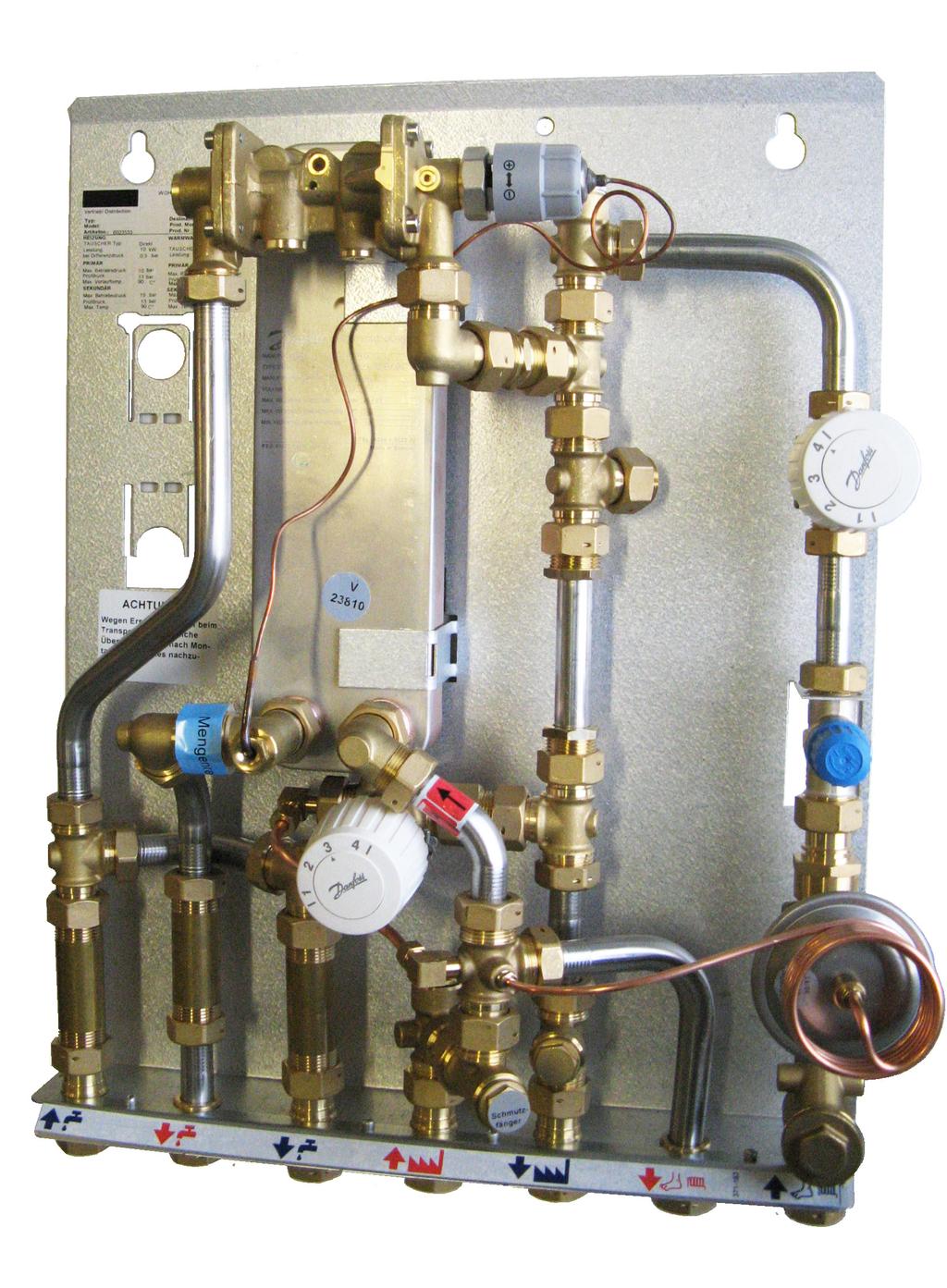 5.3 (with bypass thermostat mounted after heat meter) - Type 004U8044 DHW DCW DCW 2 Plate heat exchanger, DHW 4 Differential pressure controller 5 Dirt strainer 5A Dirt strainer with plug ½ 6