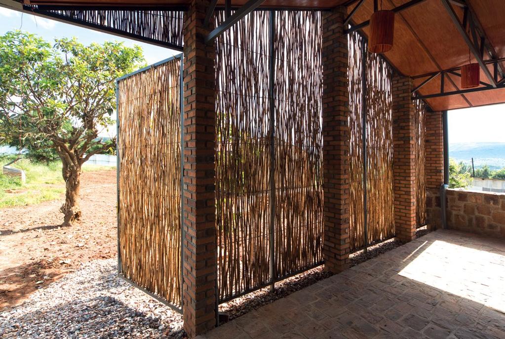 RWANDAN SHARED HOUSES 124 All the circulation spaces are open-air covered walkways screened with locally grown