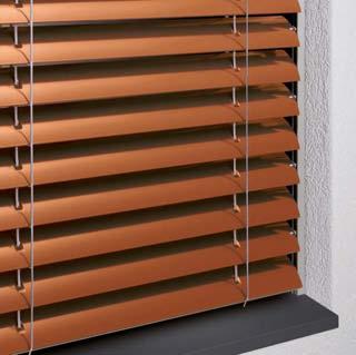 Economy reefing blind EC 70/EC 100 The EC series combines comfort and economy, and features sturdy flat slats made of a special alloy.