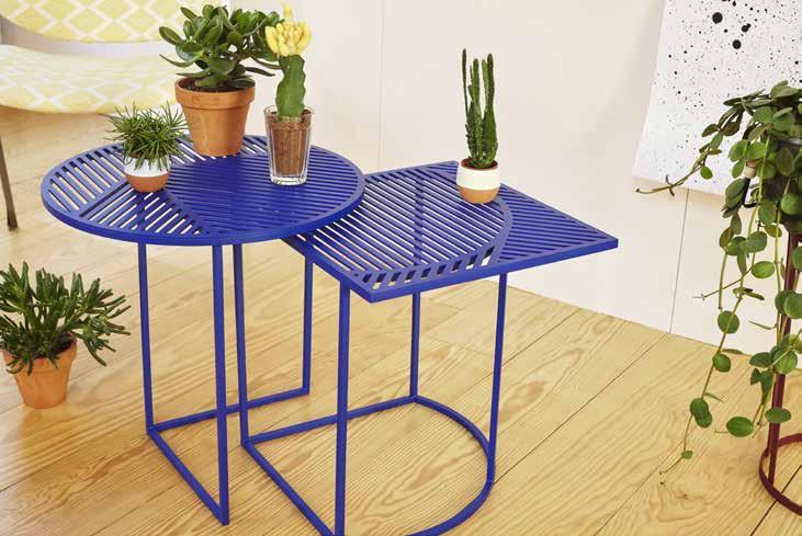 With these two side-tables ISO-A (rond) and ISO-B (square), POOL studio reaffirms its hyper graphic style.